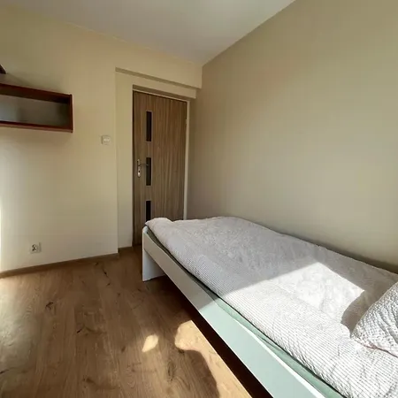 Fajrant Hostel *